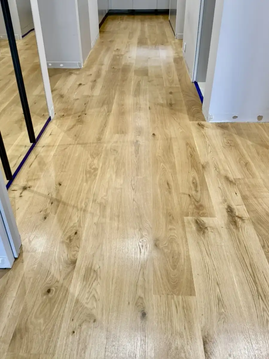 Deska warstwowa dębowa po renowacji, naturalny kolor drewna